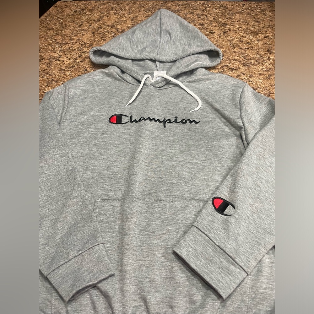 EUC Barely Worn Champion Heather Gray Pullover Hoodie Medium